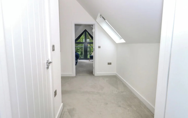 66A Danecourt Road