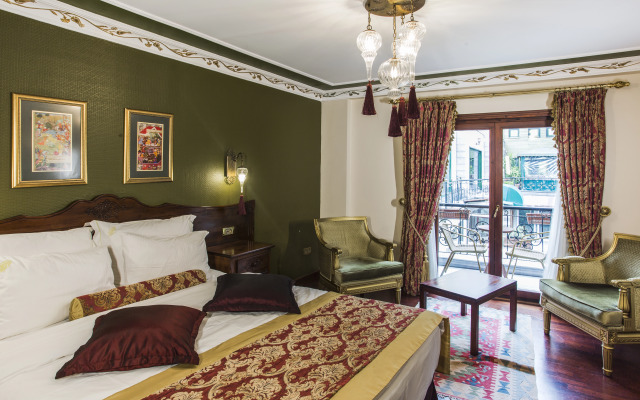 Rose Garden Suites