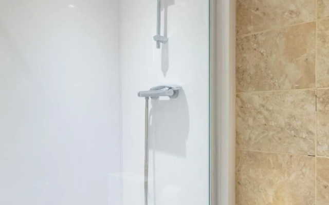 Luxury Central Newcastle Apartment 20