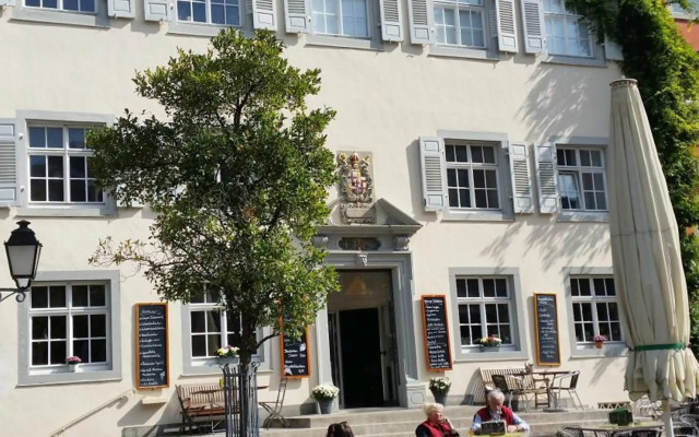 Palais am Schlossplatz