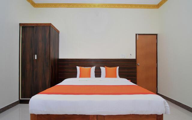 OYO 10549 Hotel Le Comforts