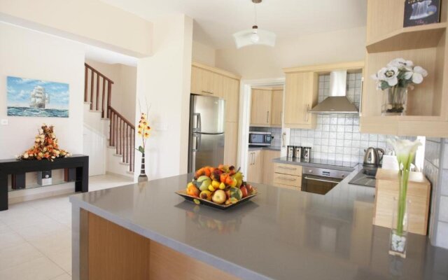 Vineland Holiday Villas