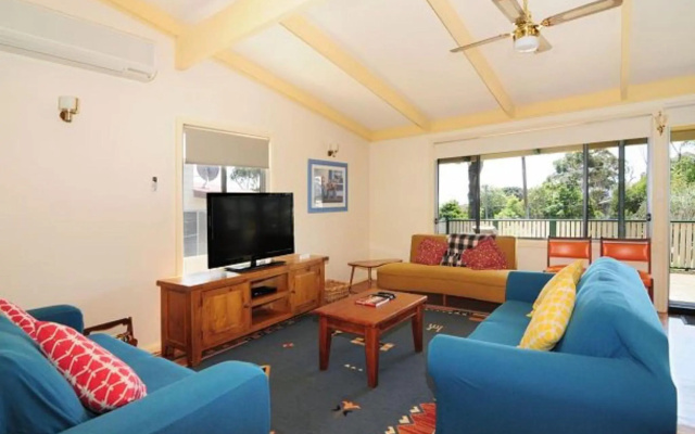 Walking Distance to Beach and Close to the Centre of Vincentia – Guest Rooms – Vincentia