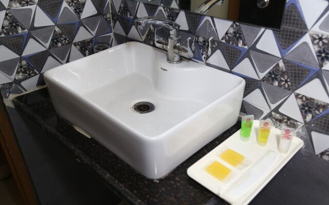Fabhotel Aanya Suites
