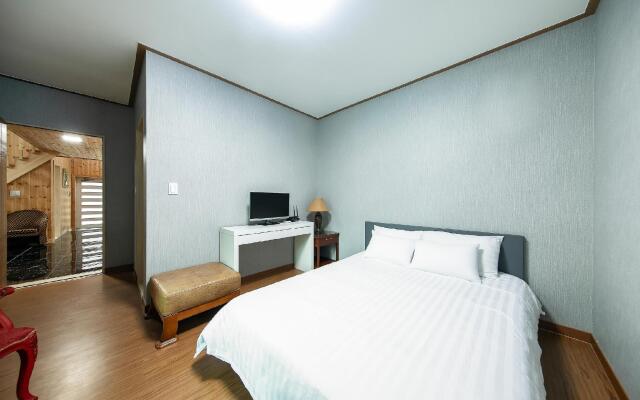 Gapyeong Twelve Pension