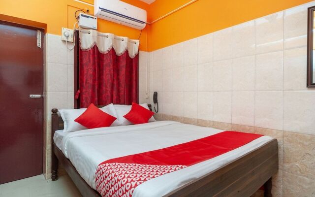 OYO 23455 Varsha Residency