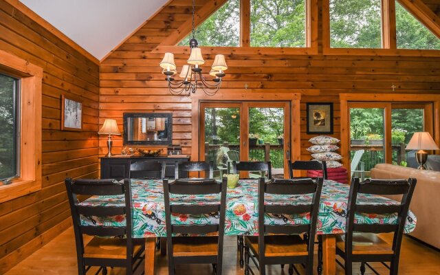 Pinehaus Chalet 4 Bedroom House