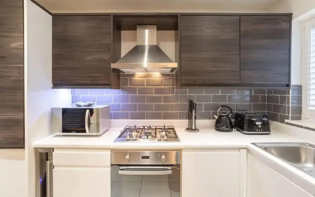 Host Stay Coventry Street