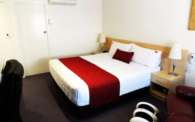 Edinburgh Motor Inn