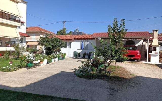 Mitikas Cosy Studio