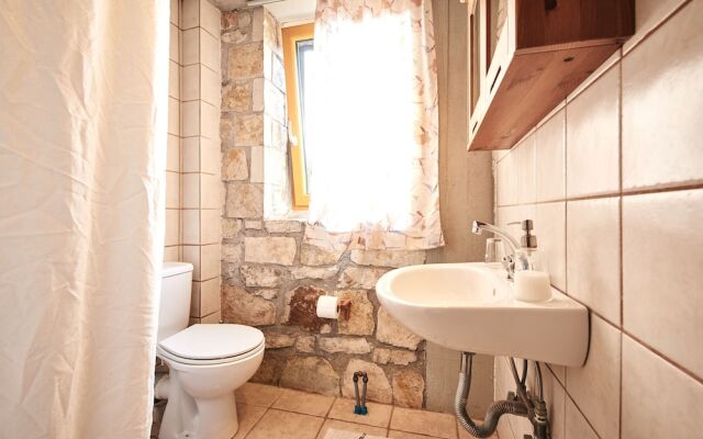 Hostel Elisson