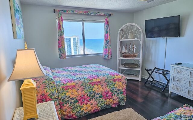 1901 Brighton 2 Bedroom Condo