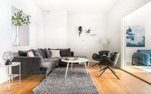 Leaves 1 - Charming Ap for 8 Persons in Central Copenhagen