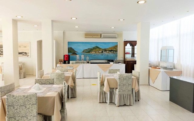 Hotel Electra