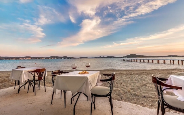 Cunda Hotel
