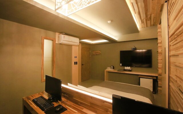 Hotel Form
