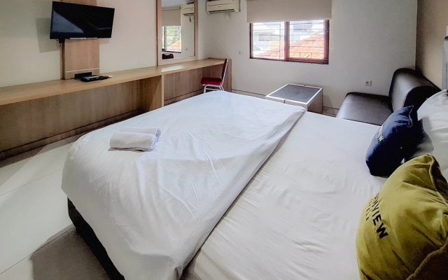 Urbanview Syariah Sweet Home Cikarang – Guest Rooms – Cibatu
