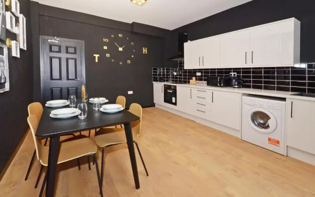 Townhouse Plus @ 301 West Street Crewe
