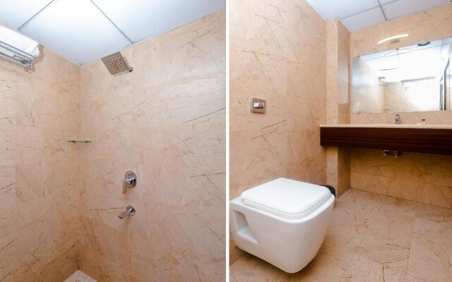 OYO 40285 Hotel Adlon