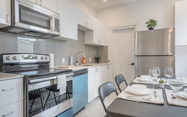 Bright and Cozy 4bedr in the of Mile-end