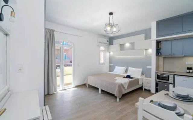 Renata Mare Apartments