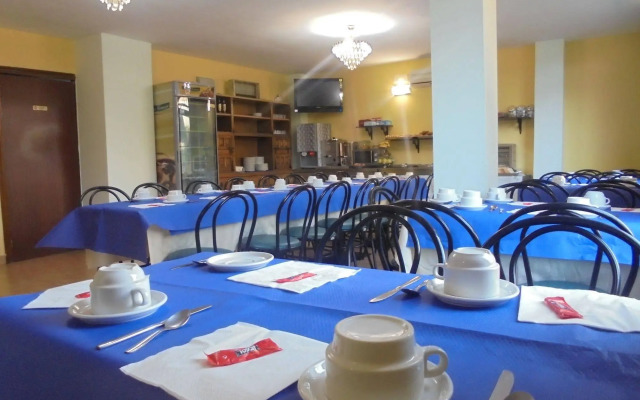 Hotel Azcona