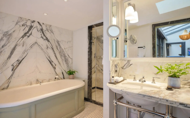 The Mayfair Townhouse – an Iconic Luxury Hotel