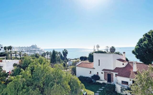 Beachfront Oura - 100m Beach, Seaview, Garage, 300m Strip