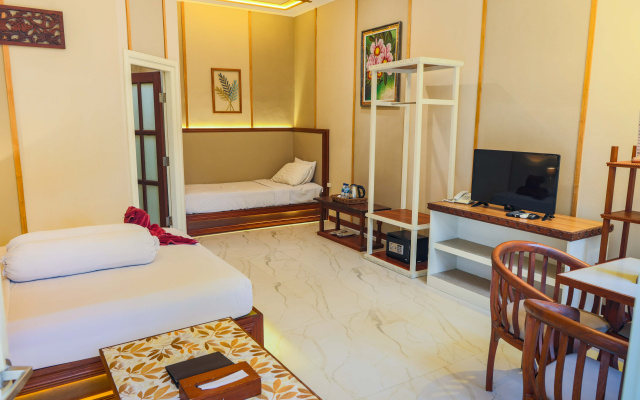 Hotel Gradia 1 – Guest Rooms – Batu