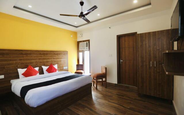 Lushy Days Hotel Nanda