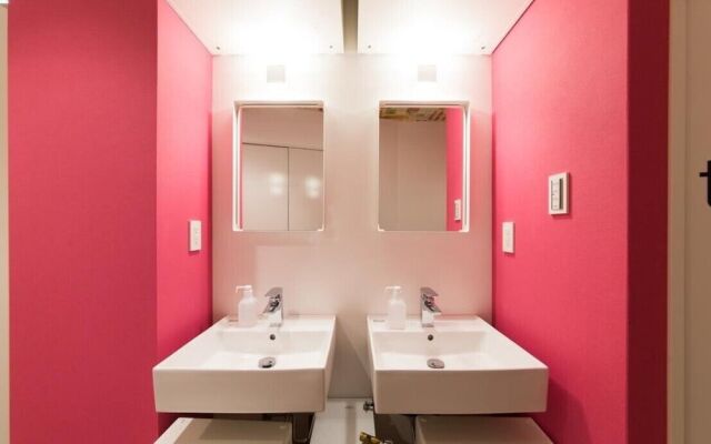 Hotel Hangout - Hostel