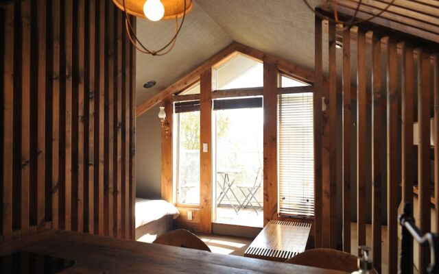 BOX HOTEL from bizan