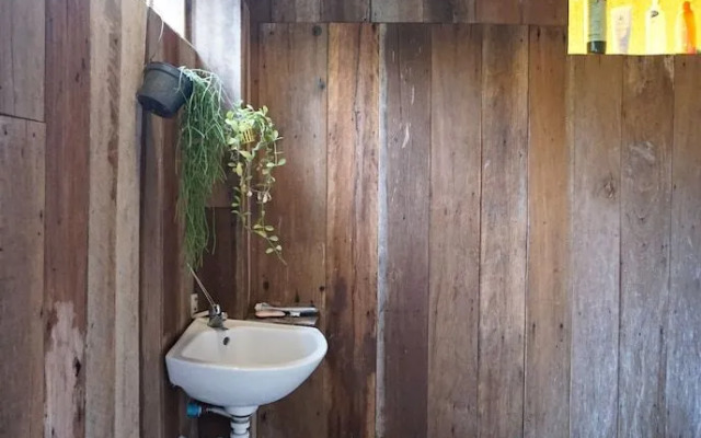 Kaampuju Cafe and Rooms