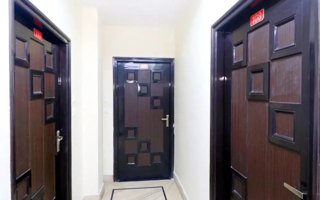 OYO 36004 Hotel Karan Continental