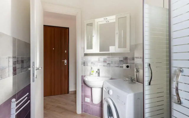 Air-conditioned Apartment With Private Parking