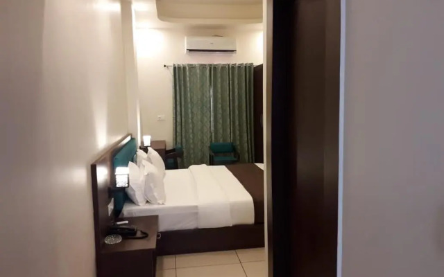 Hotel Paradise Inn
