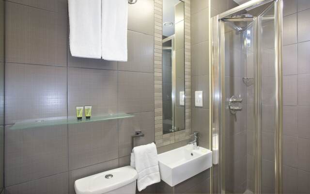 Eden Plaza Kensington Hotel
