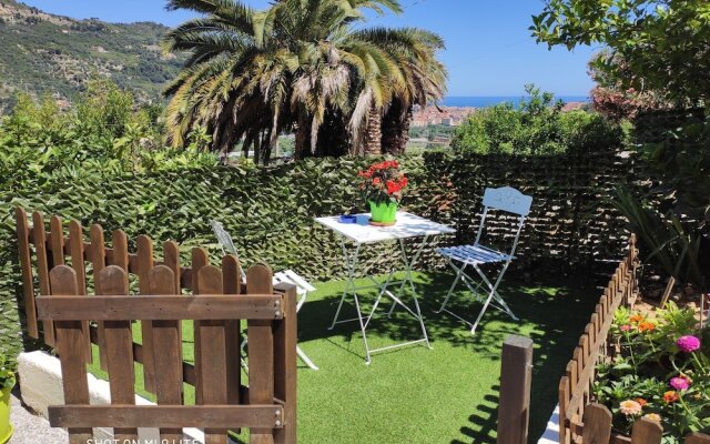 Charming Villa in Ventimiglia With Barbecue Area