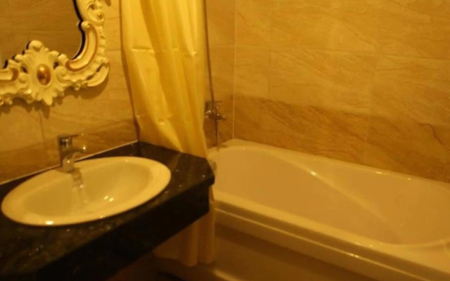 Phung Hoang Golden Hotel