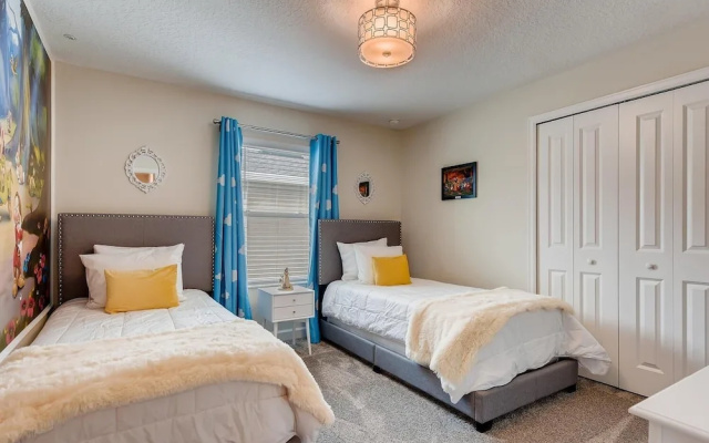 8985 CC - 5 Bedrooms Townhome Retreat