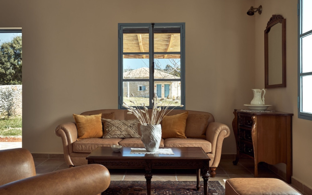 Alkis Farm AND Residence