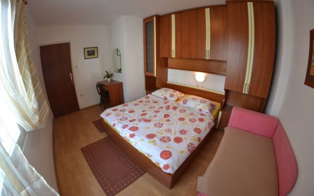 Apartments Matahlija