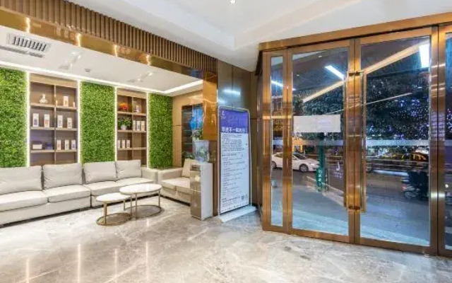 Lavande Hotel (Longnan Railway Station)