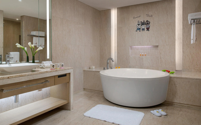InterContinental Wuhan by IHG