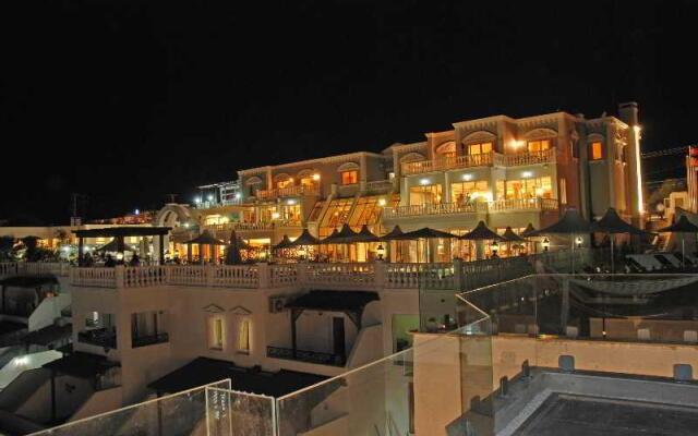 Grand Newport Hotel