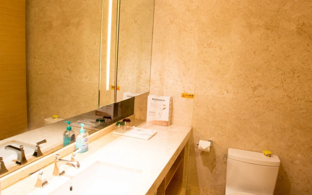 S.L.D-Yicen International Apartment Poly