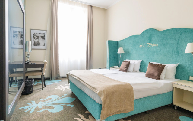 La Prima Fashion Hotel