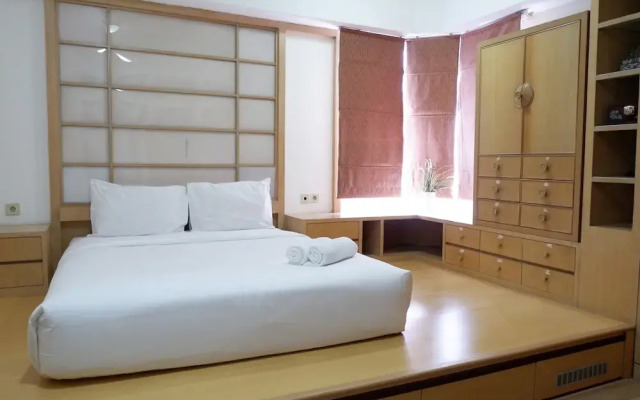 Strategic 3BR Apt at Sudirman Tower Condominuim