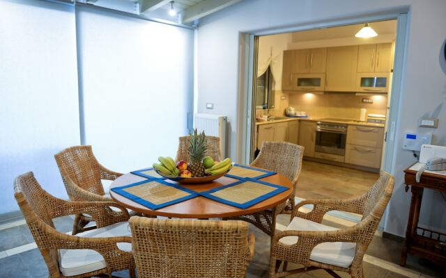 Patras Luxury Seaside House