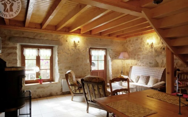 Gîte Périgneux, 4 pièces, 6 personnes - FR-1-496-5